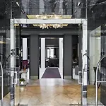 Queen Victoria Hotel By Newmark