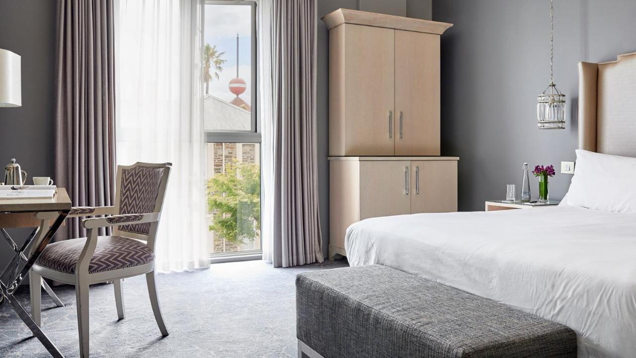 Queen Victoria By Newmark 5* Cape Town