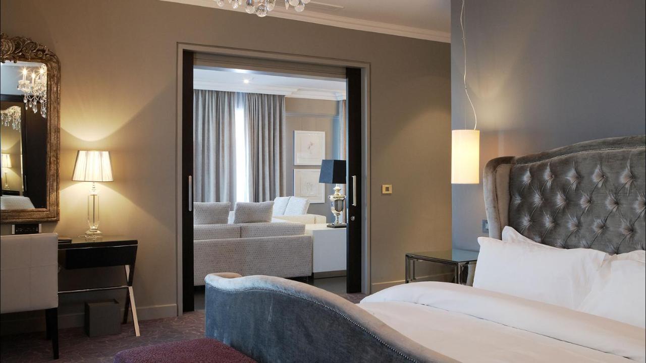 Hotel Queen Victoria By Newmark Cape Town