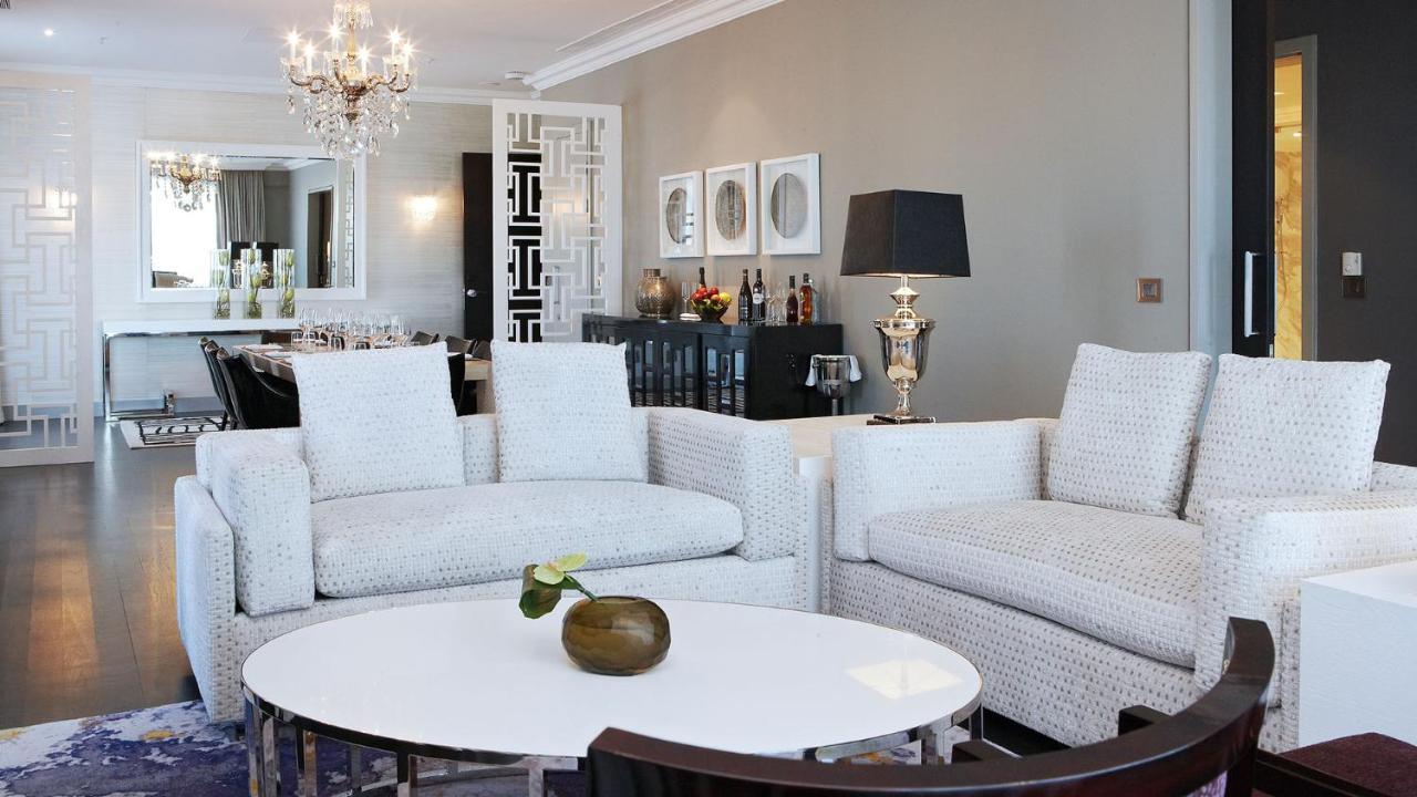 Queen Victoria By Newmark Hotel 5*
