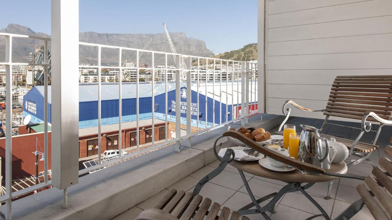 Queen Victoria By Newmark Hotel 5*