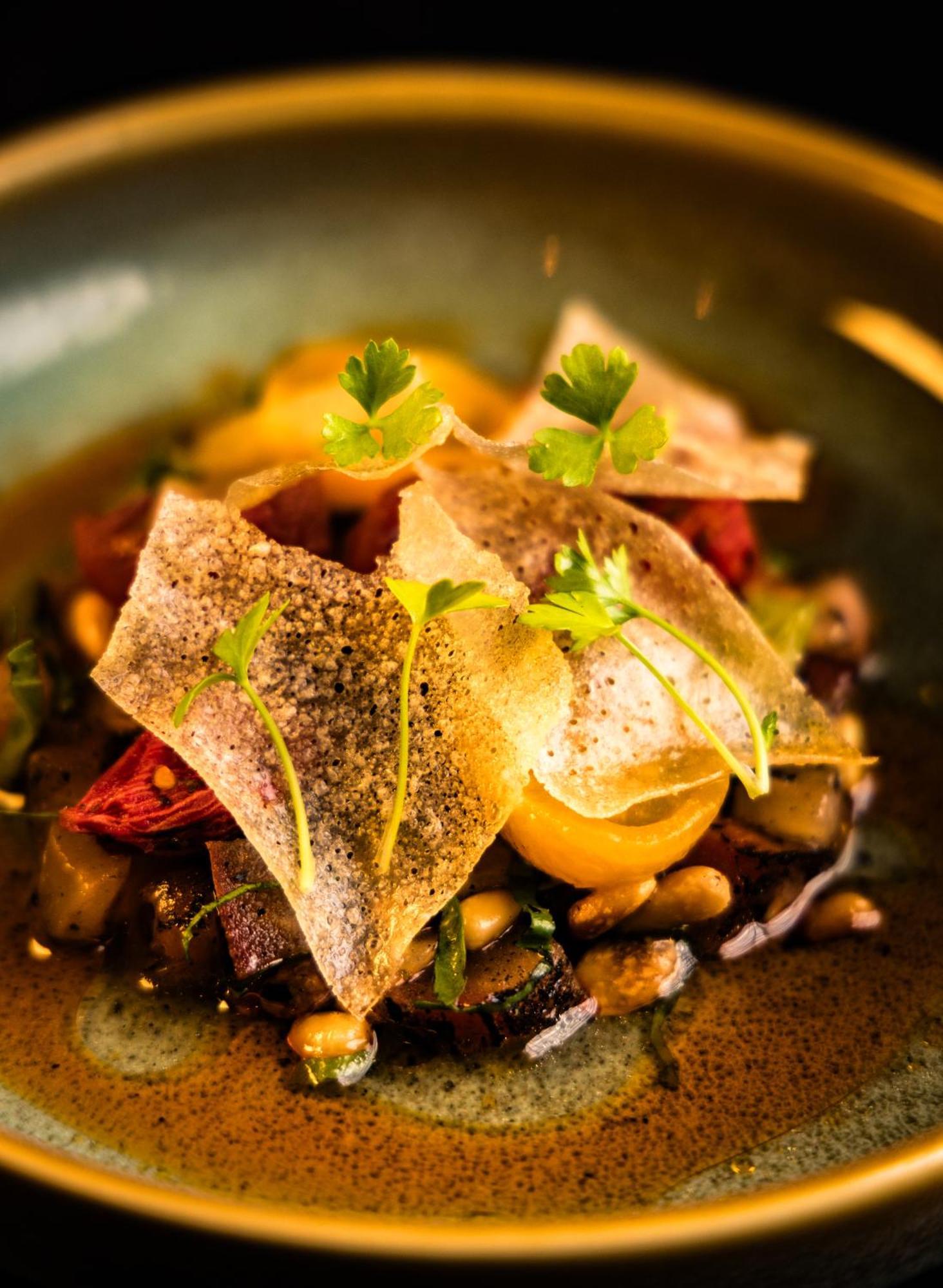 Queen Victoria By Newmark 5* Cape Town