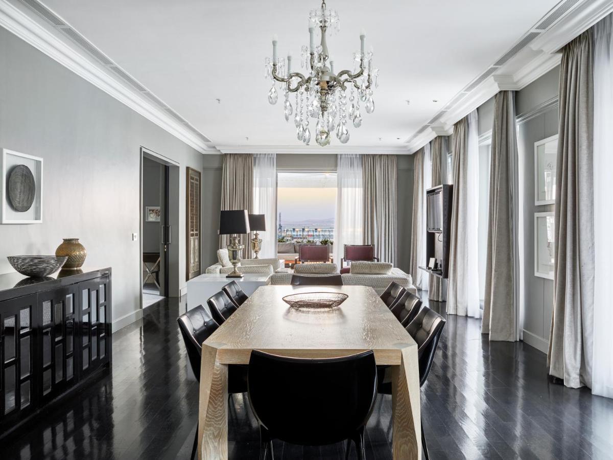 Queen Victoria By Newmark Cape Town