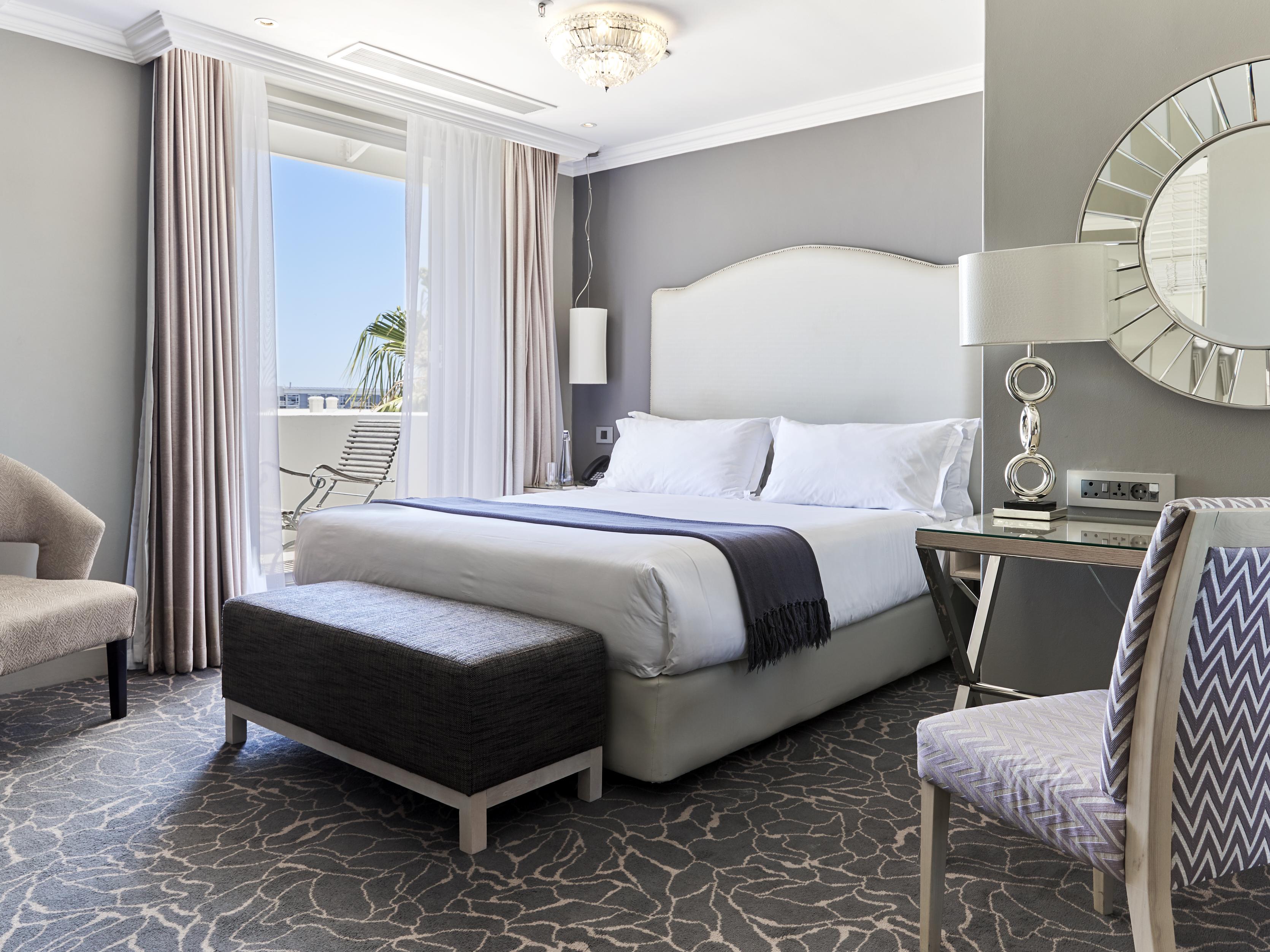 Hotel Queen Victoria By Newmark Cape Town